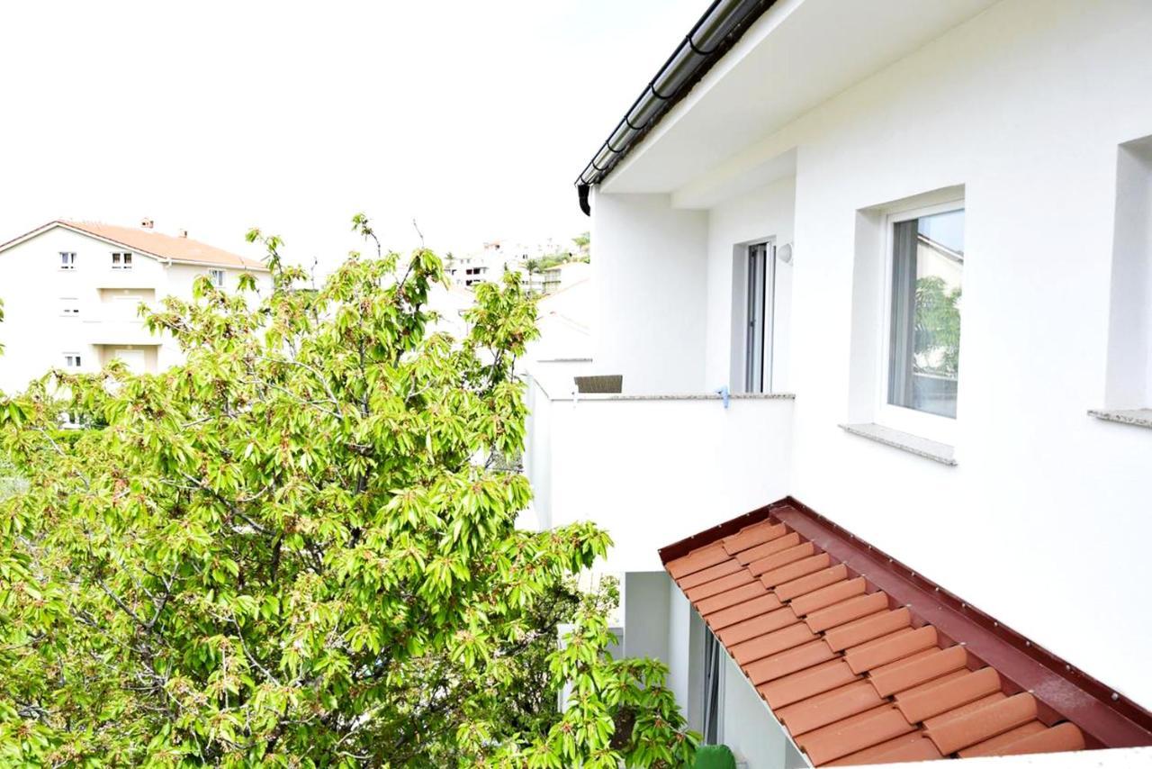 Rab Apartments Aurora Rab Town Luaran gambar