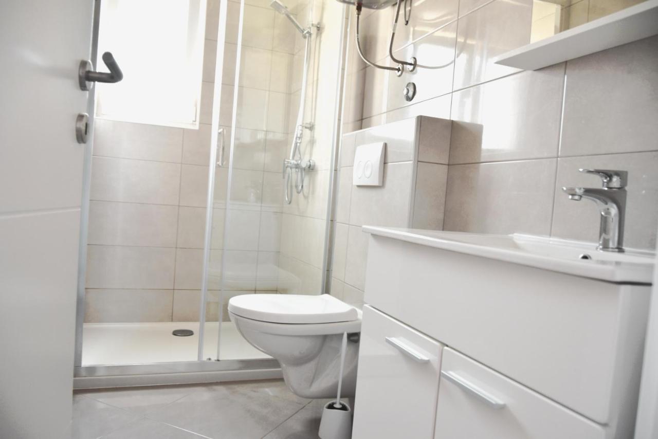 Rab Apartments Aurora Rab Town Luaran gambar