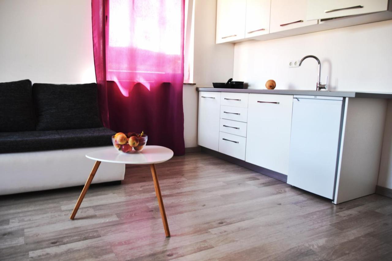 Rab Apartments Aurora Rab Town Luaran gambar
