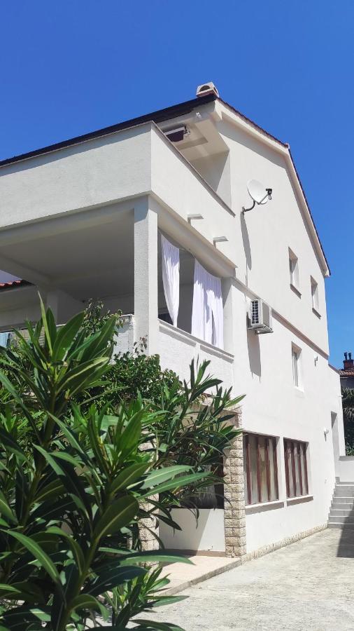 Rab Apartments Aurora Rab Town Luaran gambar