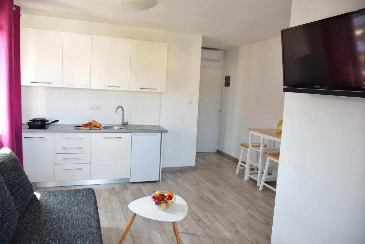 Rab Apartments Aurora Rab Town Luaran gambar